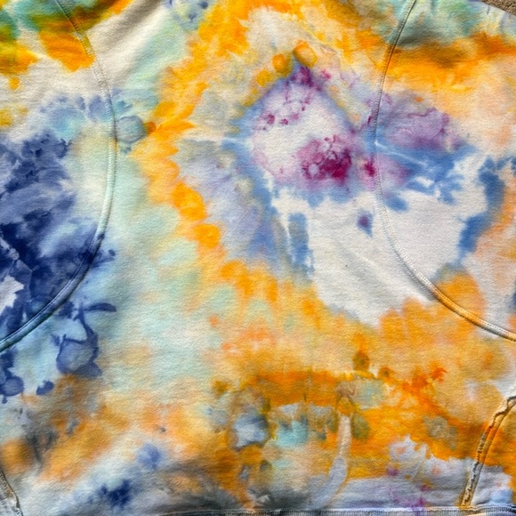 Free People Movement In Motion Muscle Sweat size Small NEW White Tie Dye - Picture 6 of 7